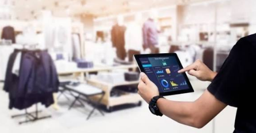 The Digital Transformation of the Fashion Industry: Navigating Modern Workflows and Careers