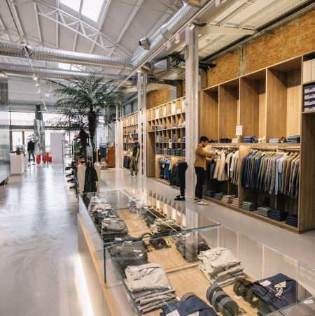 Shoebuya: Brescia’s Go-to Resell Store for Exclusive Sneakers and Streetwear